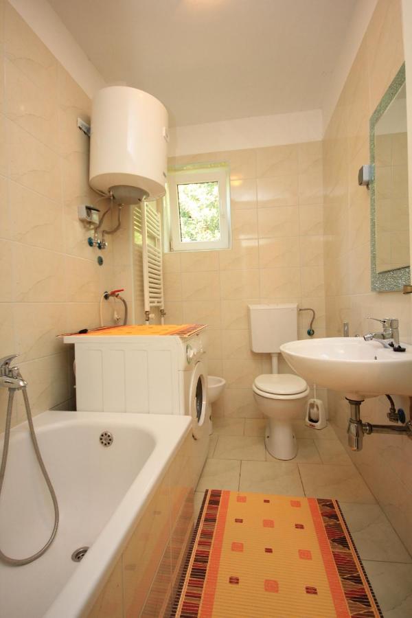 Apartments With A Parking Space Lovran, Opatija - 7713 Exterior foto